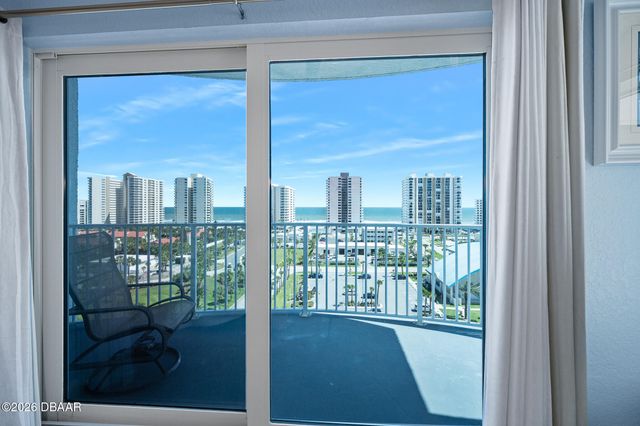 2 Oceans West Blvd Apt 1000, Daytona Beach Shores, FL 32118