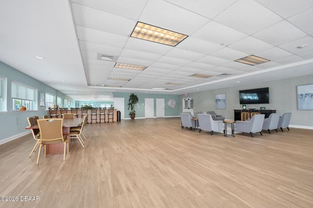 2 Oceans West Blvd Apt 1000, Daytona Beach Shores, FL 32118