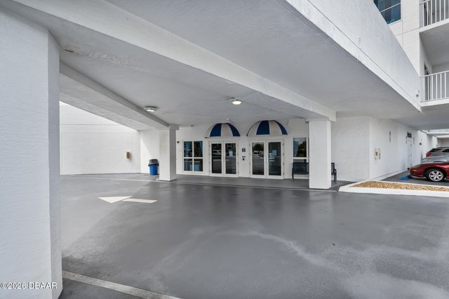2 Oceans West Blvd Apt 1000, Daytona Beach Shores, FL 32118