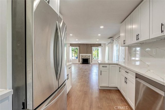 19549 Schoolcraft, Reseda, CA 91335