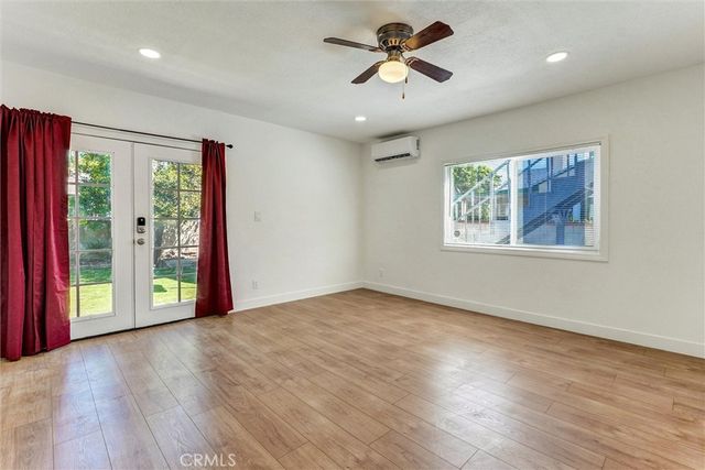 19549 Schoolcraft, Reseda, CA 91335