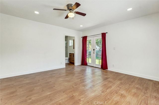19549 Schoolcraft, Reseda, CA 91335