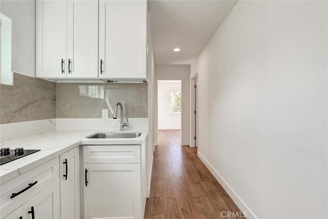 19549 Schoolcraft, Reseda, CA 91335