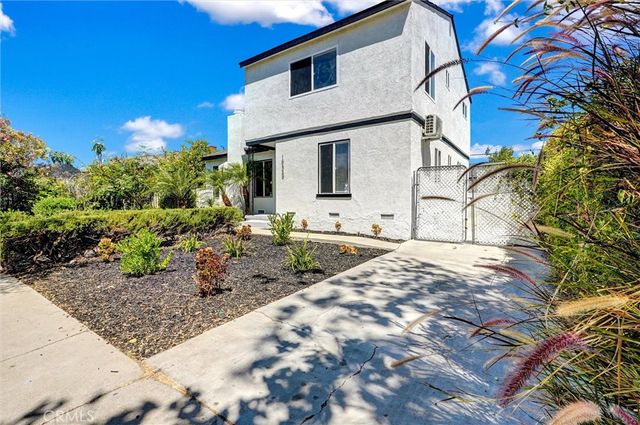 19549 Schoolcraft, Reseda, CA 91335