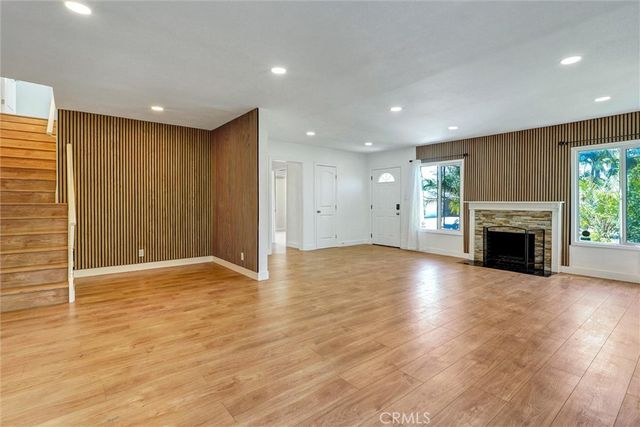 19549 Schoolcraft, Reseda, CA 91335