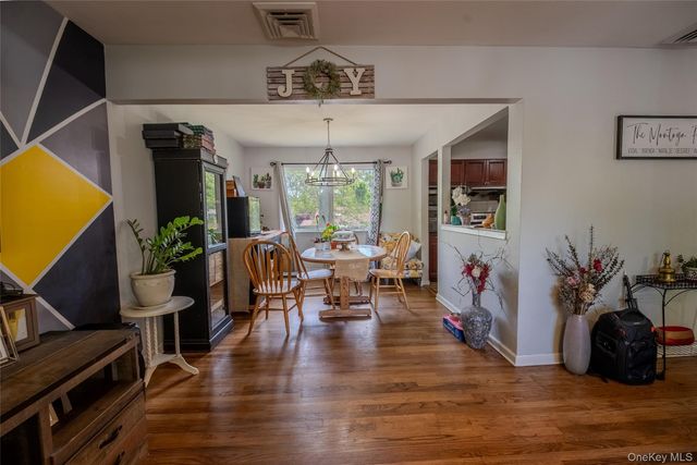 75 Park Avenue, Ronkonkoma, NY 11779