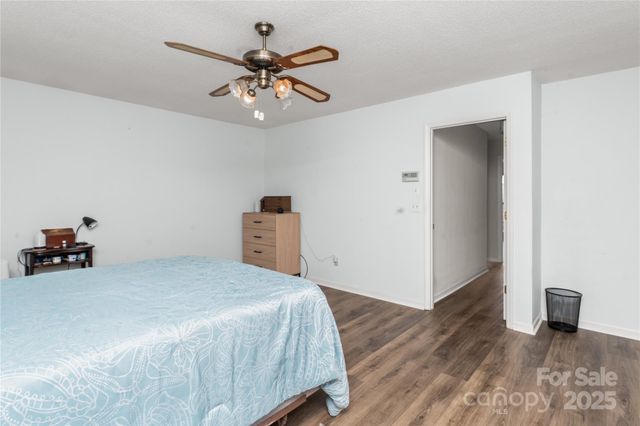 3614 Mckee Road, Charlotte, NC 28270