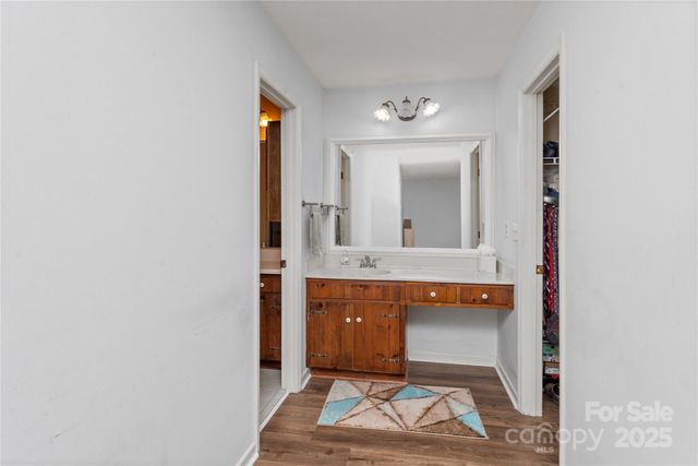 3614 Mckee Road, Charlotte, NC 28270