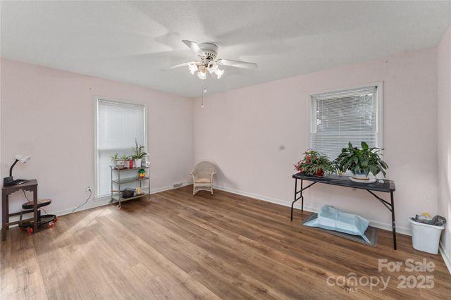 3614 Mckee Road, Charlotte, NC 28270