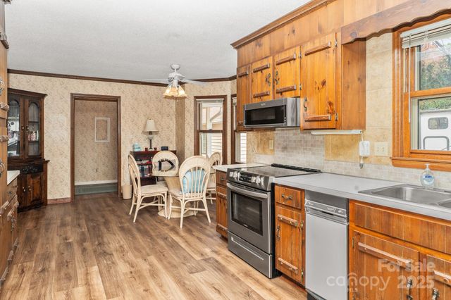 3614 Mckee Road, Charlotte, NC 28270