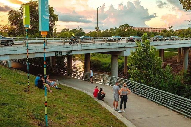 3205 Center Street, Houston, TX 77007