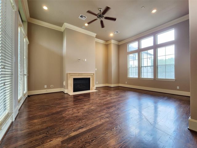 3205 Center Street, Houston, TX 77007