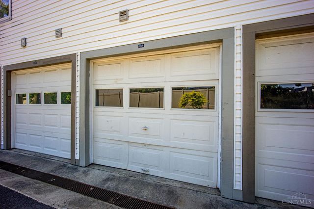 1028 E Crescentville Road, West Chester, OH 45246