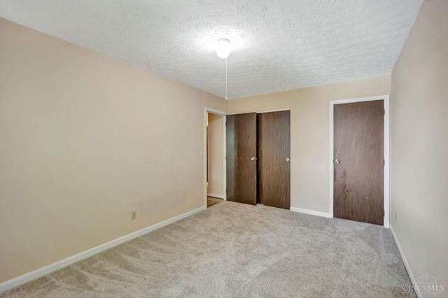 1028 E Crescentville Road, West Chester, OH 45246