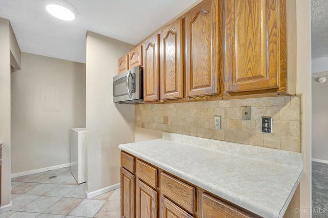 1028 E Crescentville Road, West Chester, OH 45246