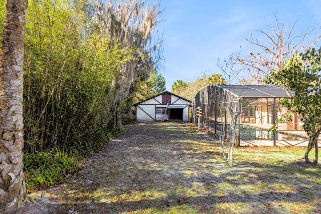301 SHADY WOODS ROAD, Geneva, FL 32732