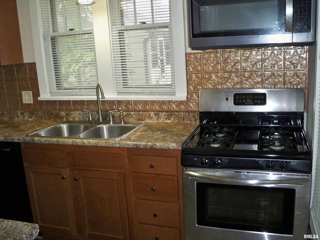 731 W North Grand Avenue, Springfield, IL 62702