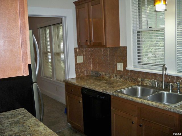 731 W North Grand Avenue, Springfield, IL 62702