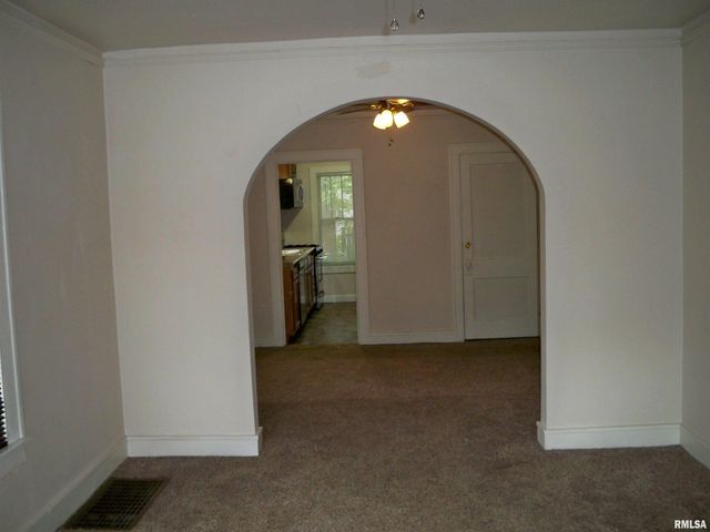 731 W North Grand Avenue, Springfield, IL 62702