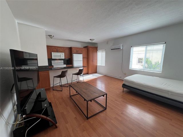 7920 Harding Ave 9, Miami Beach, FL 33141