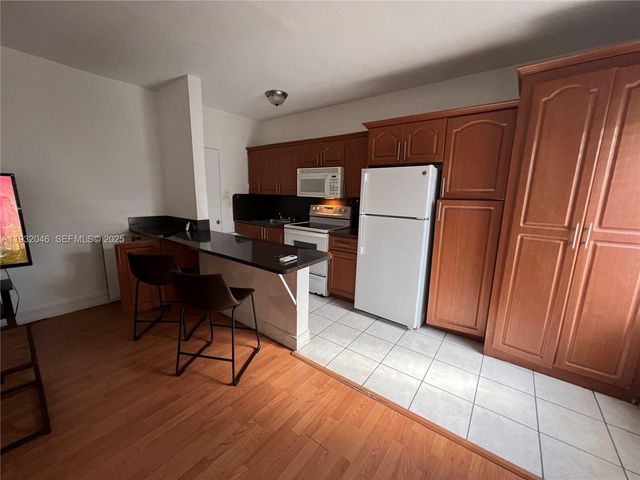 7920 Harding Ave 9, Miami Beach, FL 33141