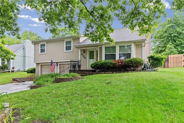 9118 Alden Street, Lenexa, KS 66215