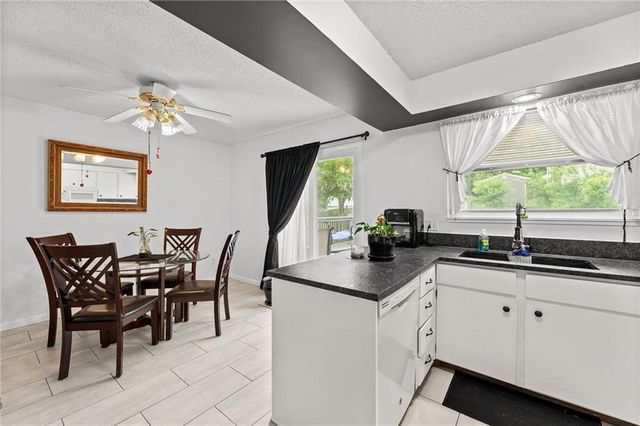 9118 Alden Street, Lenexa, KS 66215
