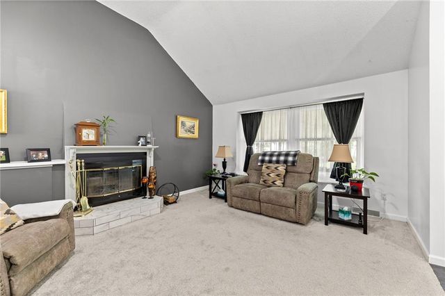 9118 Alden Street, Lenexa, KS 66215