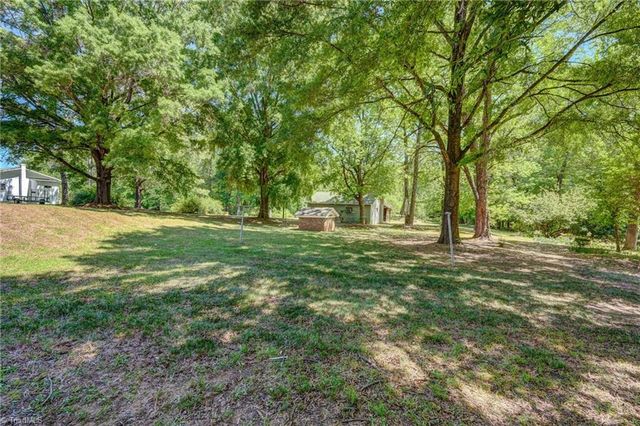 124 Clydes Drive, Reidsville, NC 27320