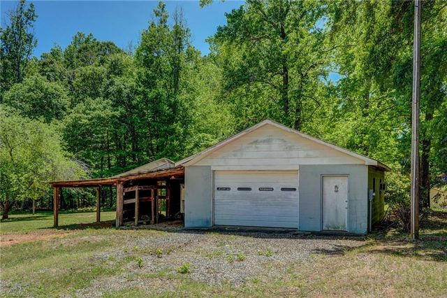 124 Clydes Drive, Reidsville, NC 27320