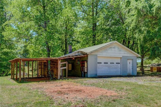 124 Clydes Drive, Reidsville, NC 27320