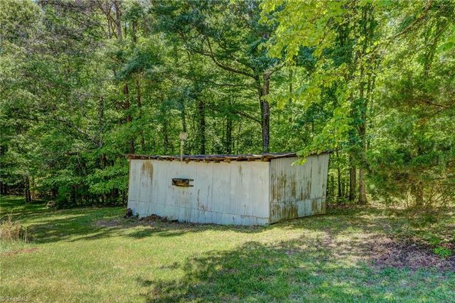 124 Clydes Drive, Reidsville, NC 27320
