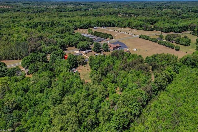 124 Clydes Drive, Reidsville, NC 27320