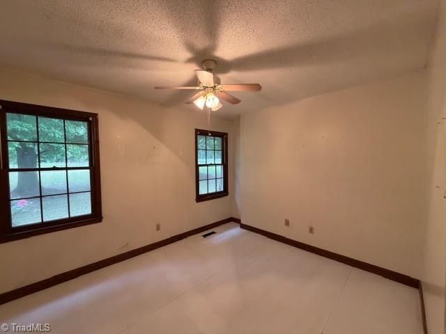 124 Clydes Drive, Reidsville, NC 27320