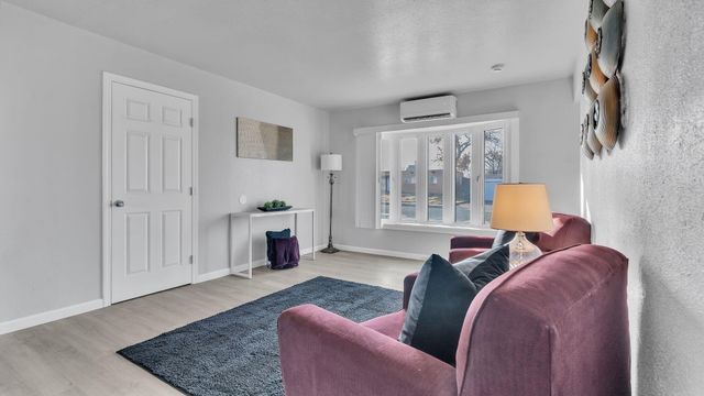 10005 LOS ARBOLES Avenue NE, Albuquerque, NM 87112