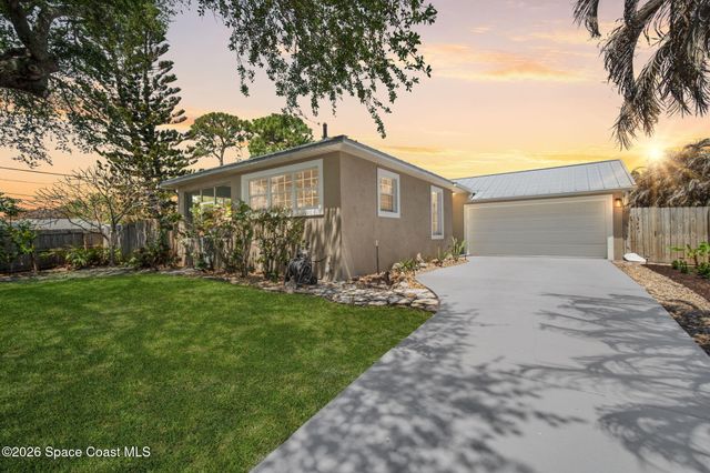 120 Country Woods Place, Merritt Island, FL 32952