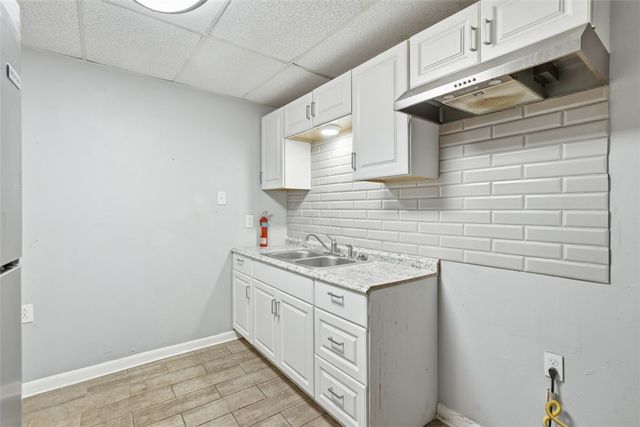 226 8th St 224, Sharpsburg, PA 15215