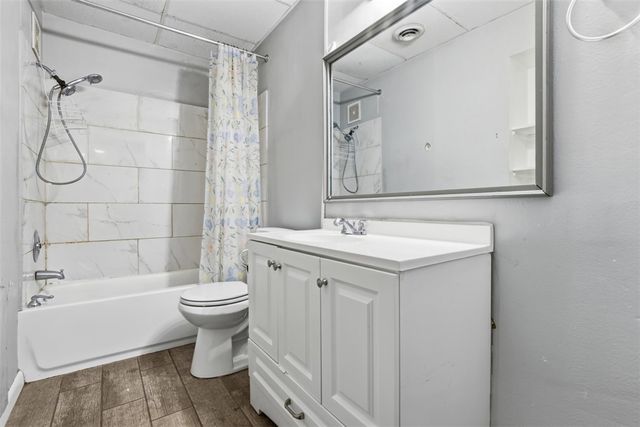 226 8th St 224, Sharpsburg, PA 15215