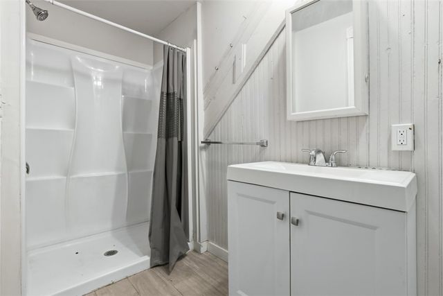 226 8th St 224, Sharpsburg, PA 15215