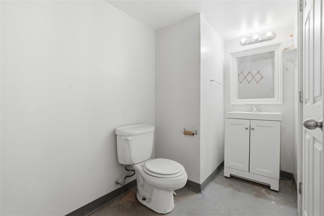 226 8th St 224, Sharpsburg, PA 15215