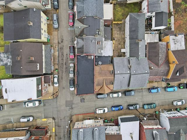 226 8th St 224, Sharpsburg, PA 15215