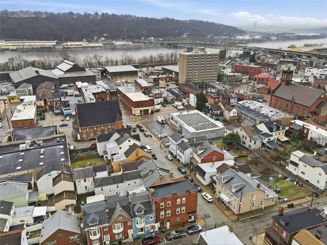 226 8th St 224, Sharpsburg, PA 15215