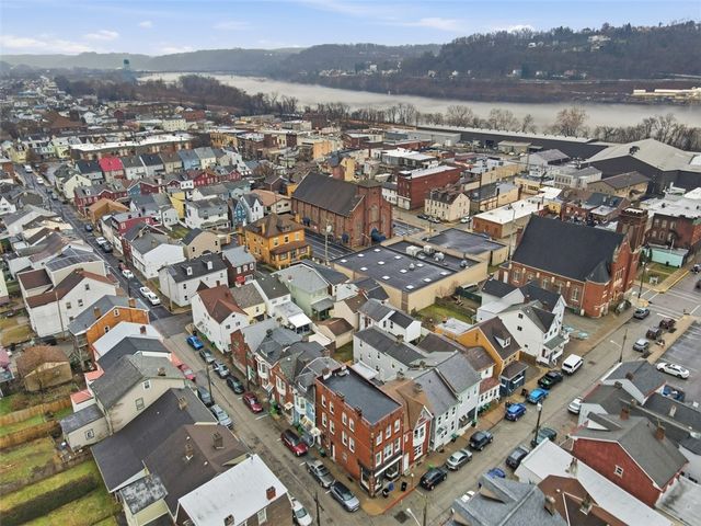 226 8th St 224, Sharpsburg, PA 15215