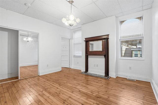 226 8th St 224, Sharpsburg, PA 15215