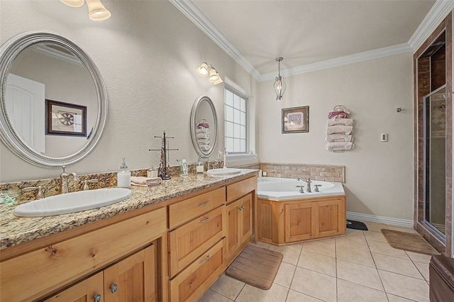 222 Spring Creek Road, Lowell, AR 72745