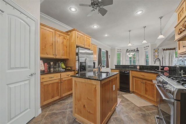 222 Spring Creek Road, Lowell, AR 72745