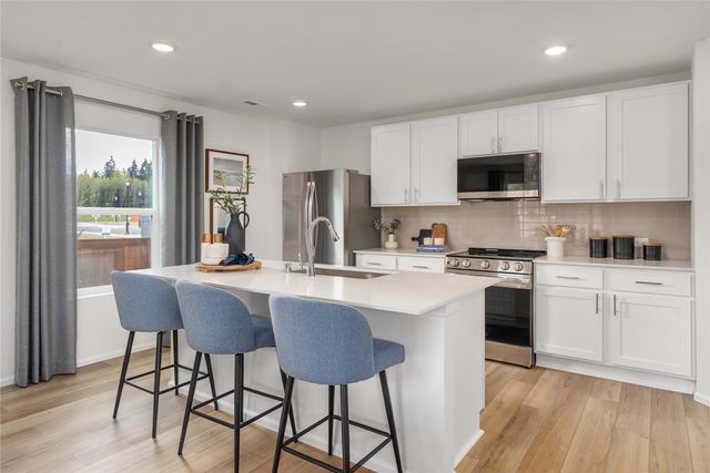 1415 Salzer Creek Loop, Centralia, WA 98531