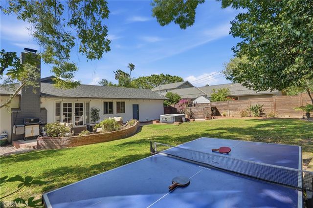 8916 Rayford, Los Angeles, CA 90045