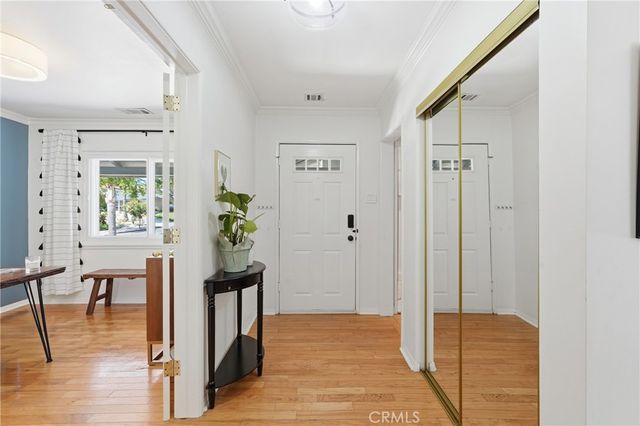 8916 Rayford, Los Angeles, CA 90045