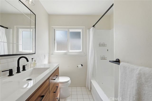 8916 Rayford, Los Angeles, CA 90045